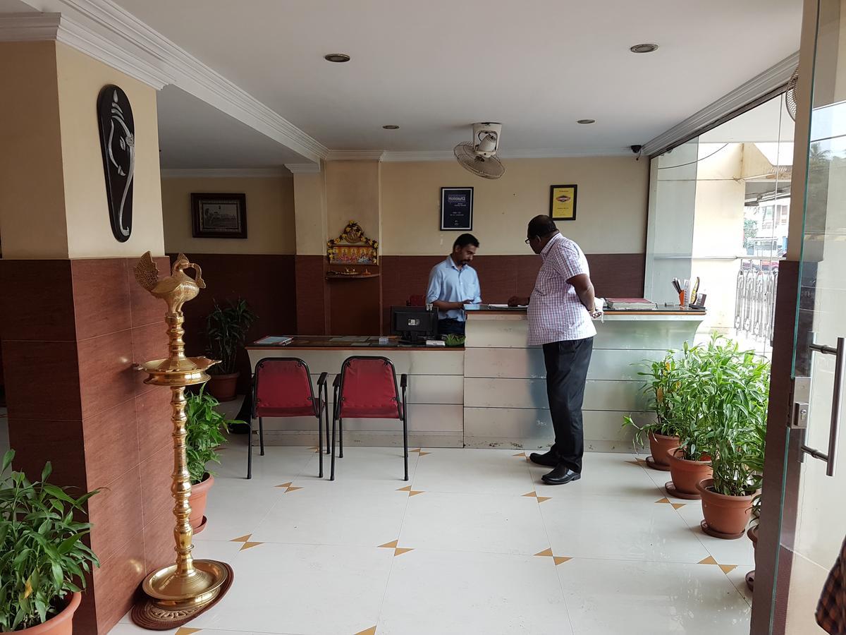 Hotel The Samrat Thiruvananthapuram Exterior photo